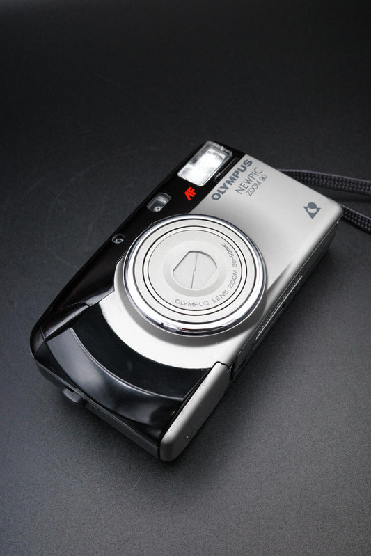 Olympus NewPic Zoom 90 Vintage APS Film Camera - Tested & Working