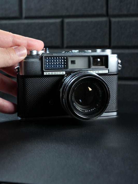 Yashica Lynx-1000 Vintage 1960's 35mm Film Rangefinder Camera - Faulty (Y511)