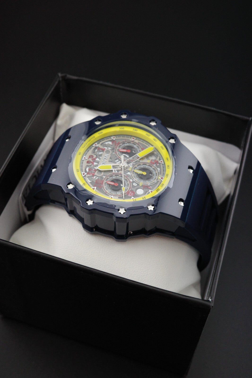 Invicta Racing Vaulthan 69661 Men’s Watch 44mm Dark Blue - Brand New & Boxed