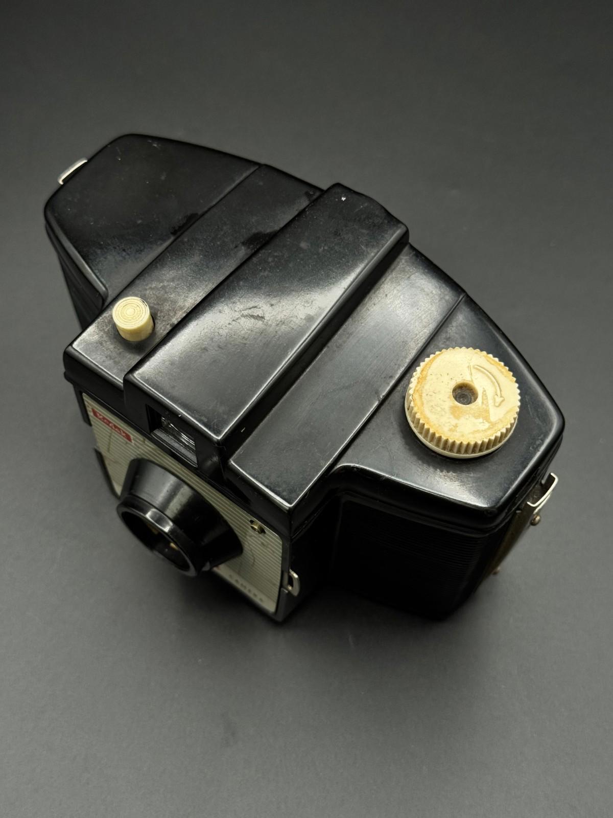 Kodak Brownie Cresta Camera Vintage 1950s - Untested