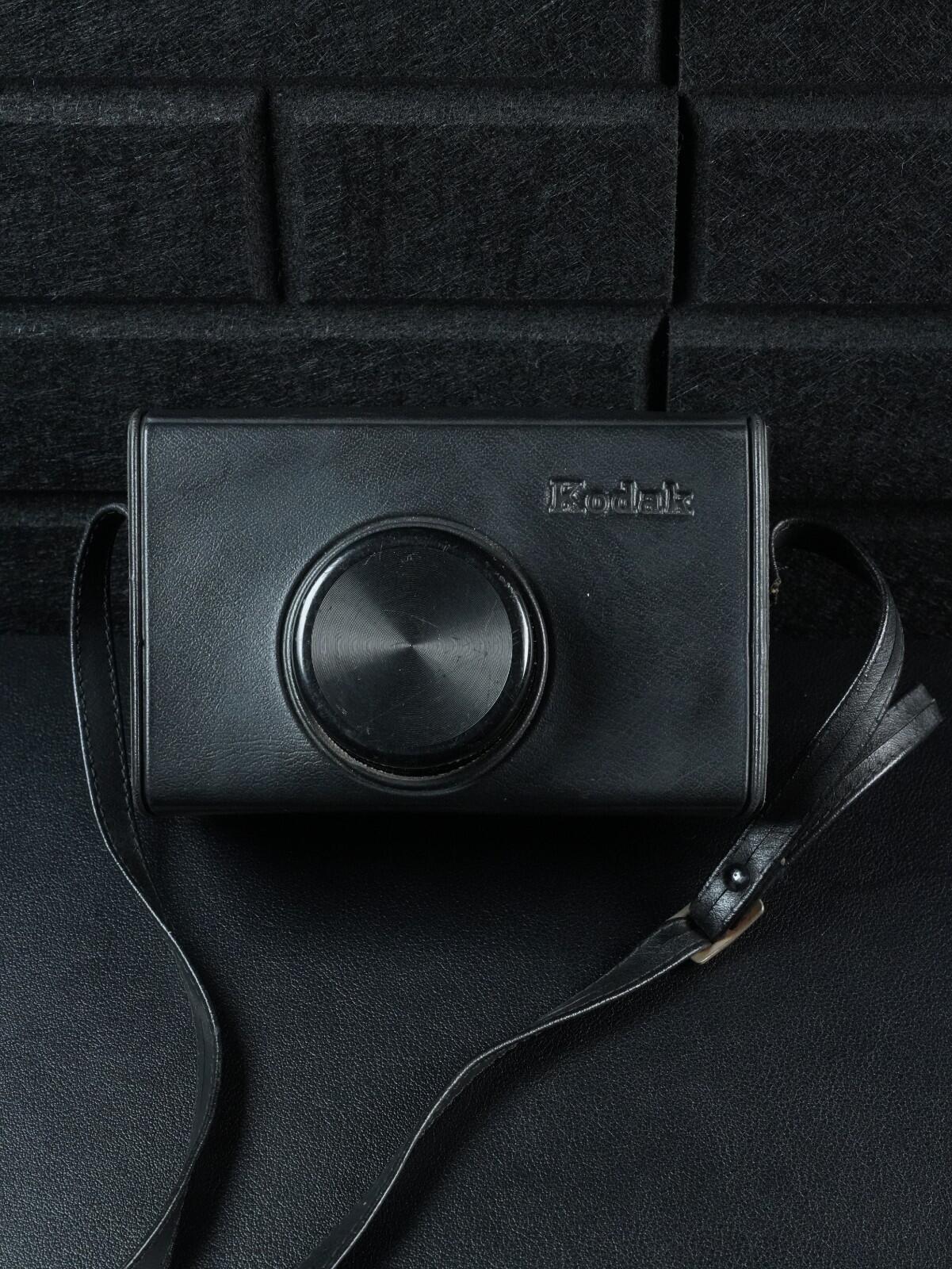 Kodak Instamatic 233 Vintage 1960's 126 Film Camera - Faulty - Display Only Y508