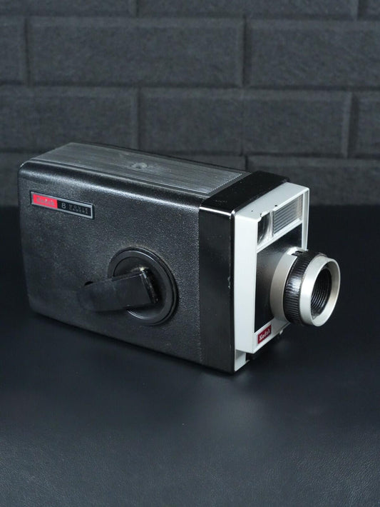 Kodak Brownie Vintage 1960's 8mm Movie Cine Camera Ektanar f/1.9 Lens - Working