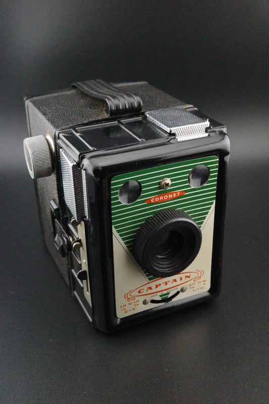 Coronet Captain Vintage 1950's 120 Film Box Camera 6x9 - Tested & Working