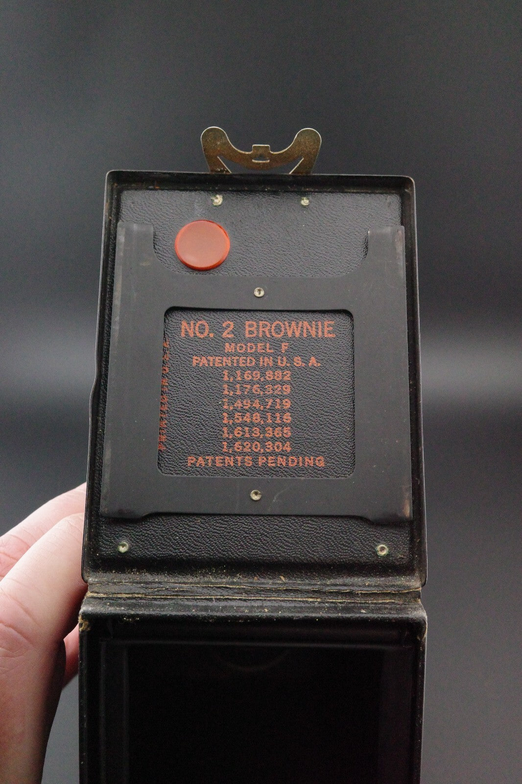 Kodak No.2 Brownie Model F 120 Film Box Camera - Tested & Working Vintage 1930's