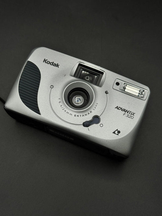 Vintage Y2K Kodak Advantix F320 Compact APS Film Camera - Fully Working (C49)