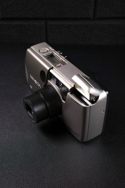 Minolta Vectis 20 Vintage 1990's APS Film Point and Shoot Zoom Camera - Working
