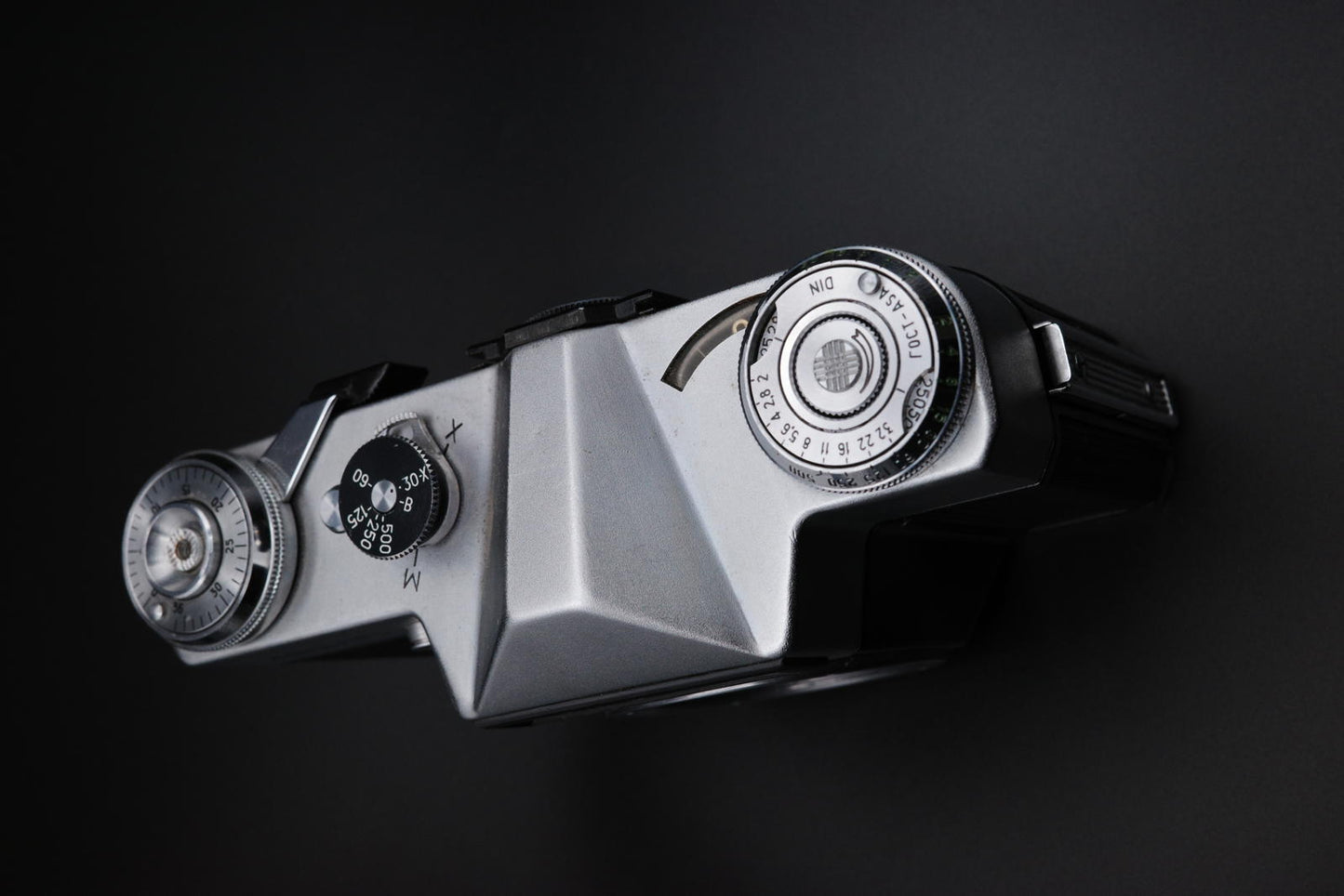 Zenit-E 35mm Vintage 1960's SLR Film Camera – Spares or Repair