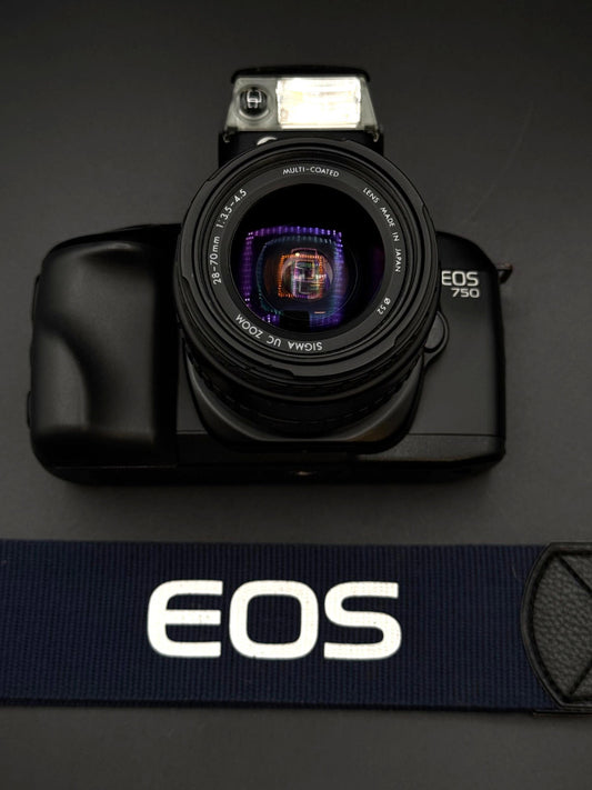 Canon EOS 750 35mm Film SLR Camera & Sigma 28-70mm Lens - Fully Working (P311)