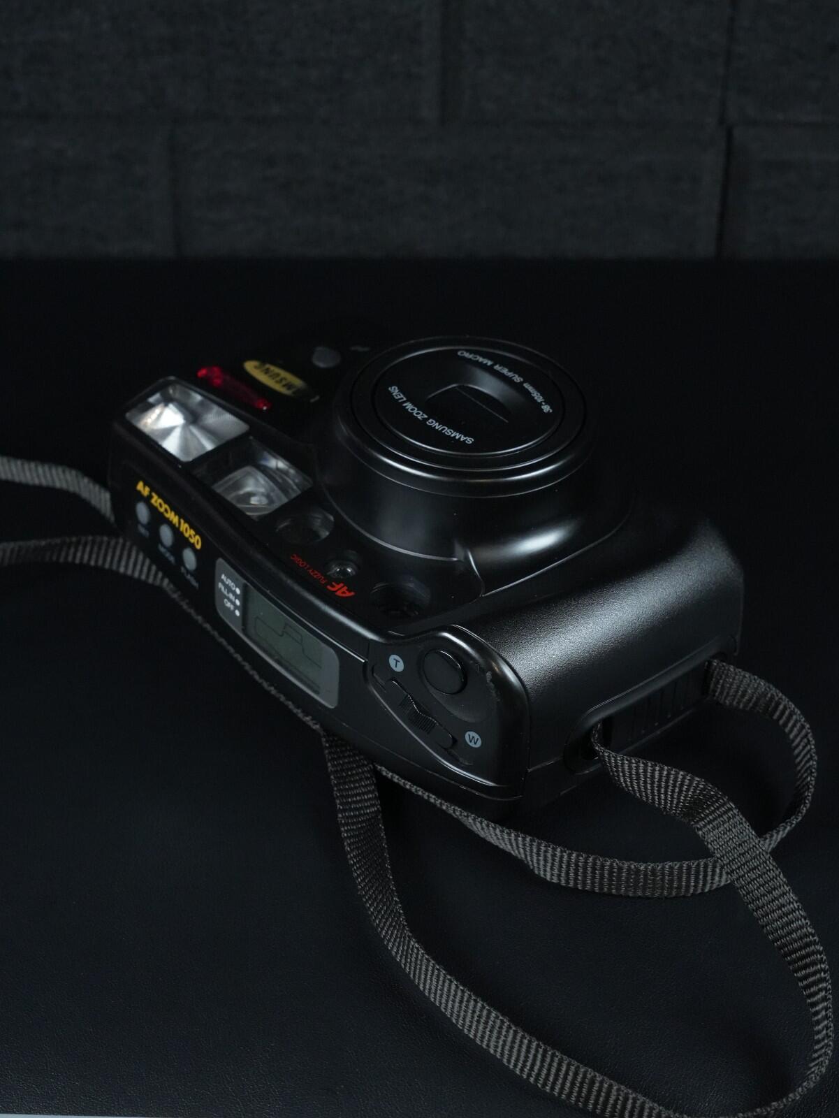 Samsung AF Zoom 1050 Vintage 1990's 35mm Film Camera - Tested & Working (W557)