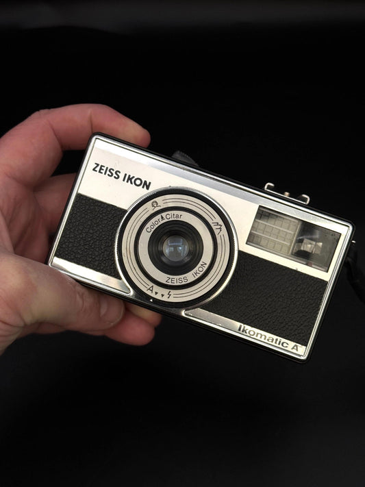 Zeiss Ikon Ikomatic A Vintage 1960's 35mm Film Camera - Tested & Working (J6)