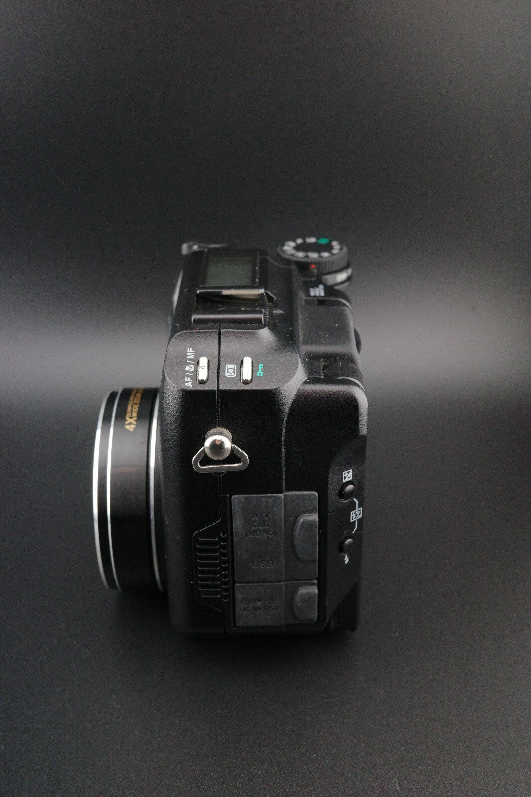 Olympus C-5060 Wide Zoom 5.1MP CCD Digital Camera - Tested & Working