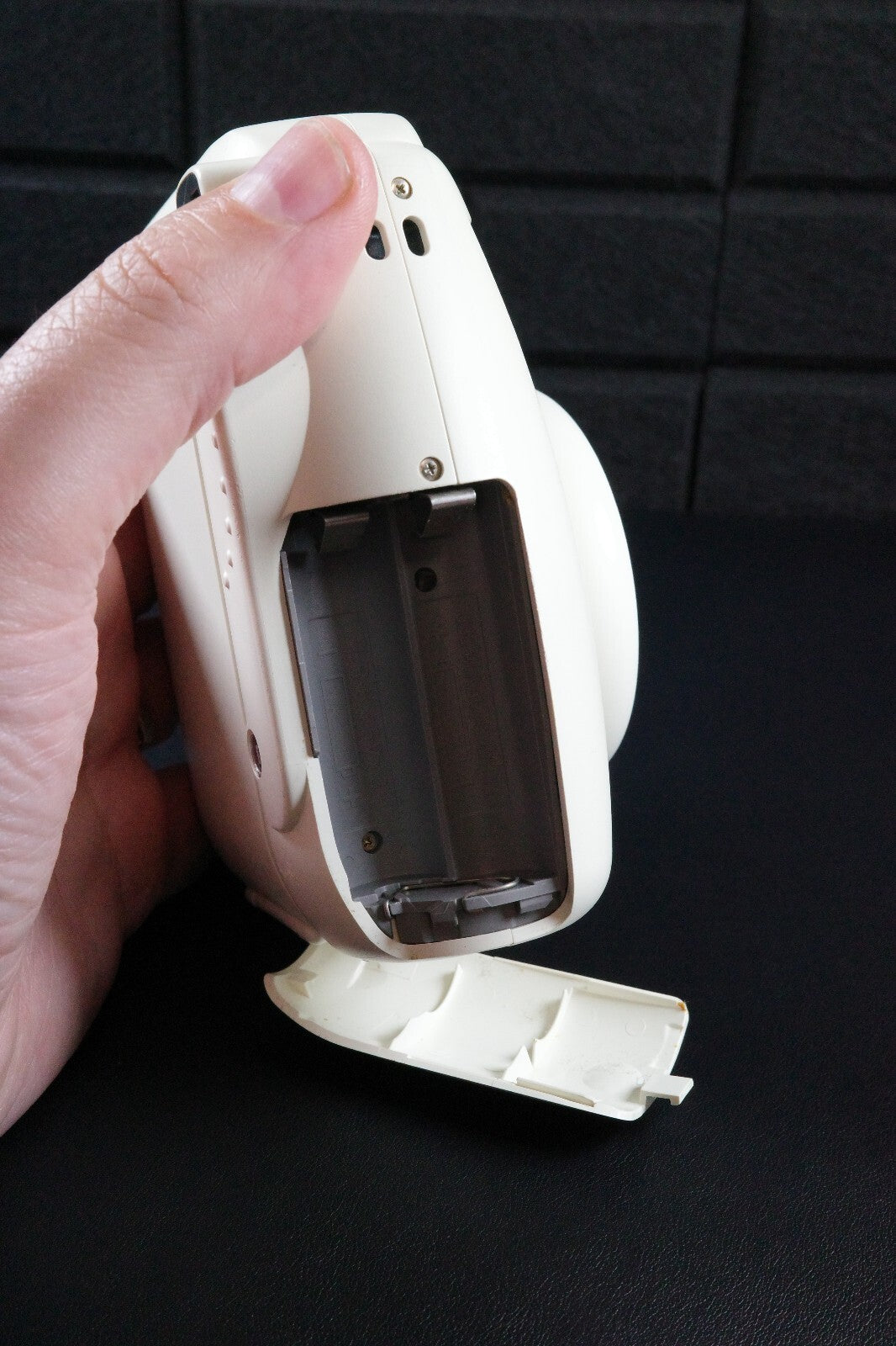 Fujifilm Instax Mini 8 White Instant Polaroid Camera - Works Perfectly