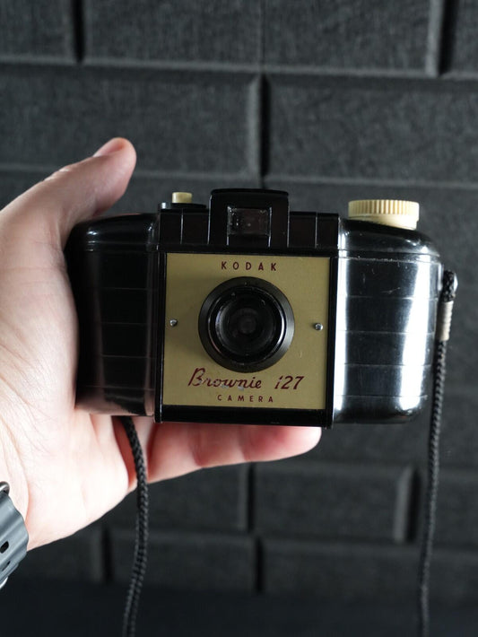 Kodak Brownie 127 Vintage 1950's 127 Roll Film Camera - Tested & Working (Y512)