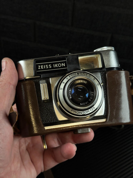 Zeiss Ikon Colora Vintage 1960's 35mm Film Camera & Case -Winds & Fires (G150)