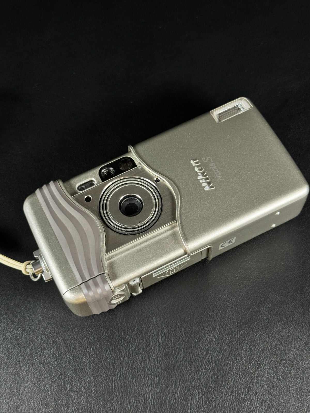 Nikon Nuvis S Vintage 2000's Y2K APS Film Zoom Camera + Battery - Working