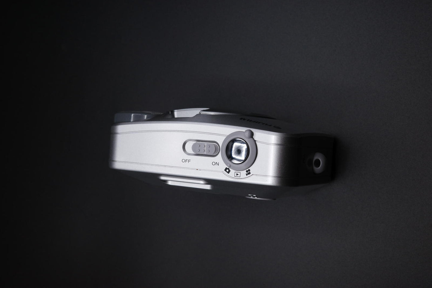 Fujifilm FinePix A Series A403 2.1MP Digital Camera - Faulty - Read Description