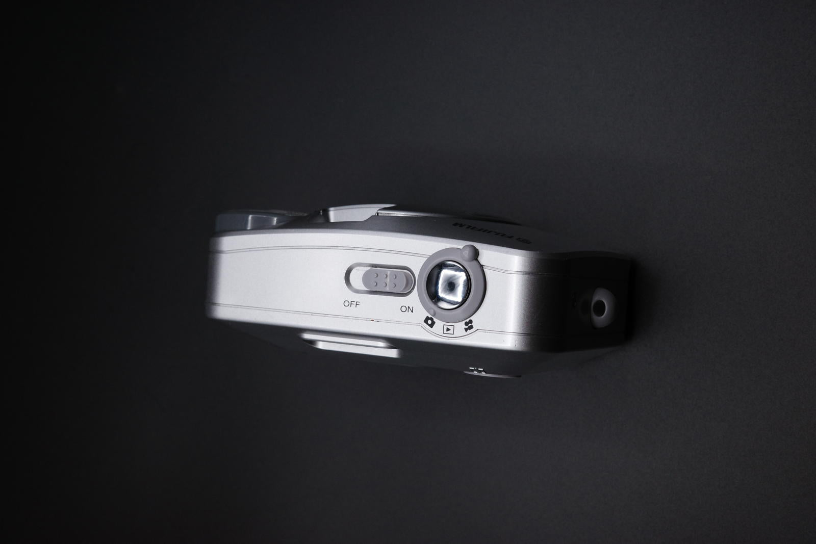 Fujifilm FinePix A Series A403 2.1MP Digital Camera - Faulty - Read Description