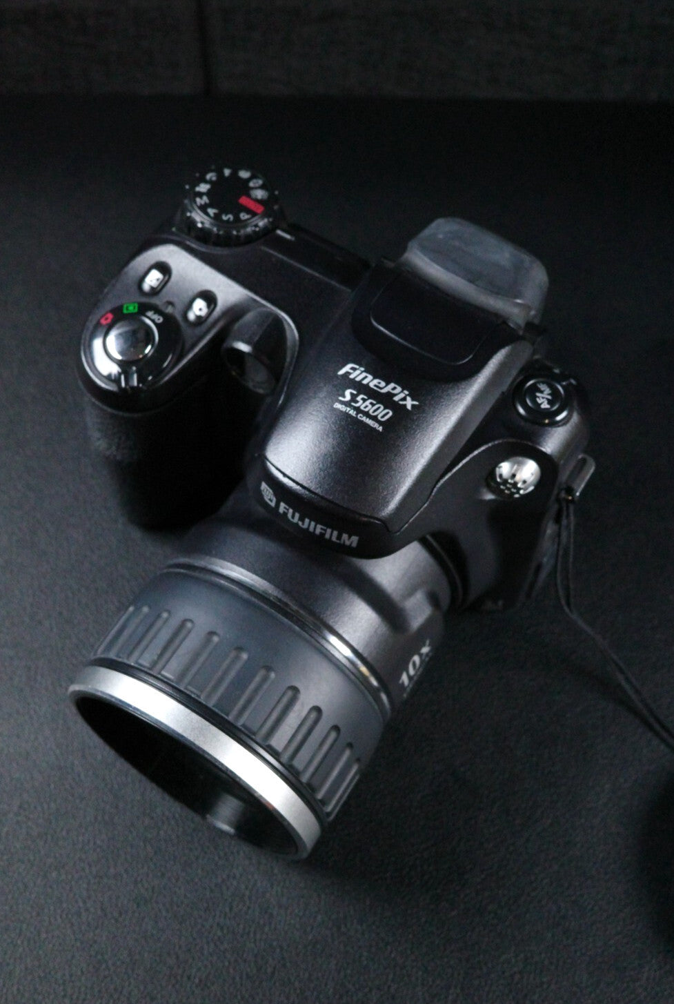 Fujifilm FinePix S5600 5.1MP Digital Bridge Camera + 1GB XD Card Tested Working