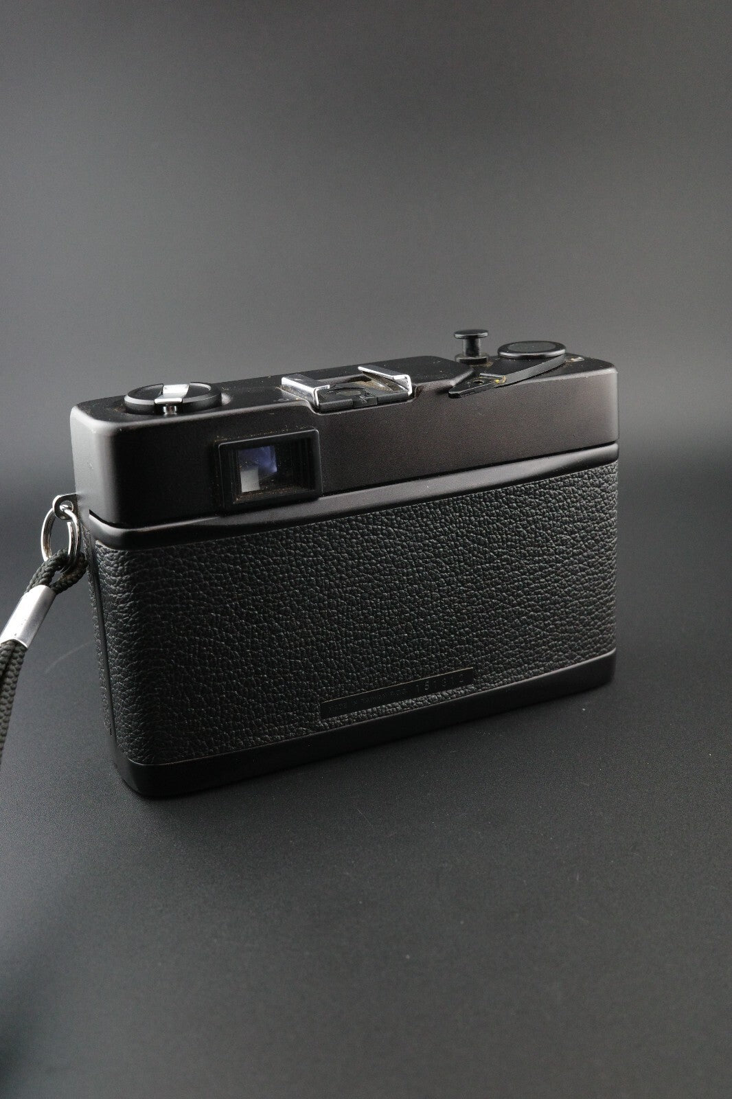 Chinon 35 Vintage 1970's 35mm Film Camera - Winds, Fires - Faulty Light Meter