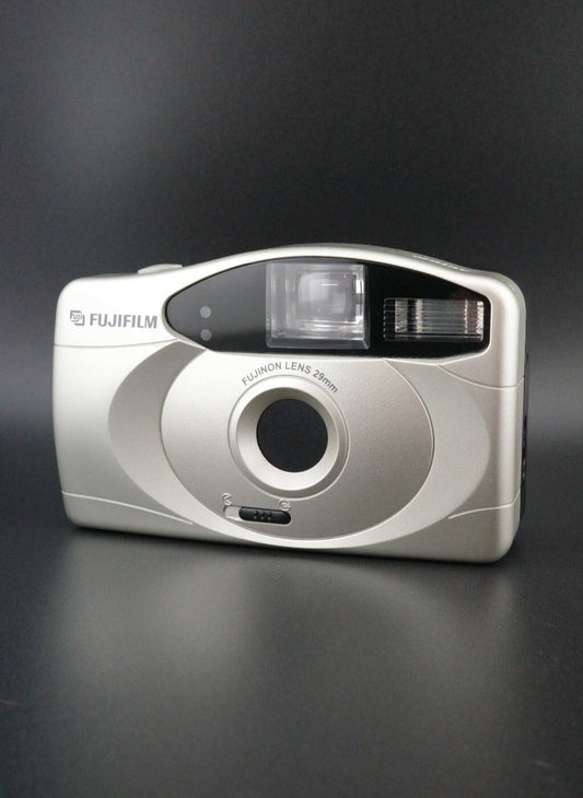 Fujifilm Auto20 Big Viewfinder Vintage 1990's 35mm Film Camera Tested & Working