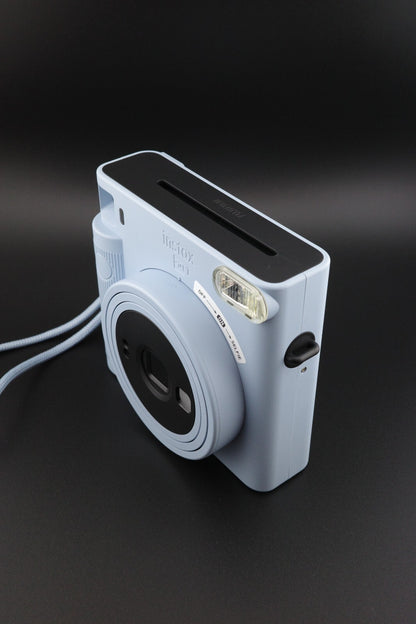 Fujifilm Instax Square SQ1 Instant Camera Glacier Blue + 4 Film Packs and Case
