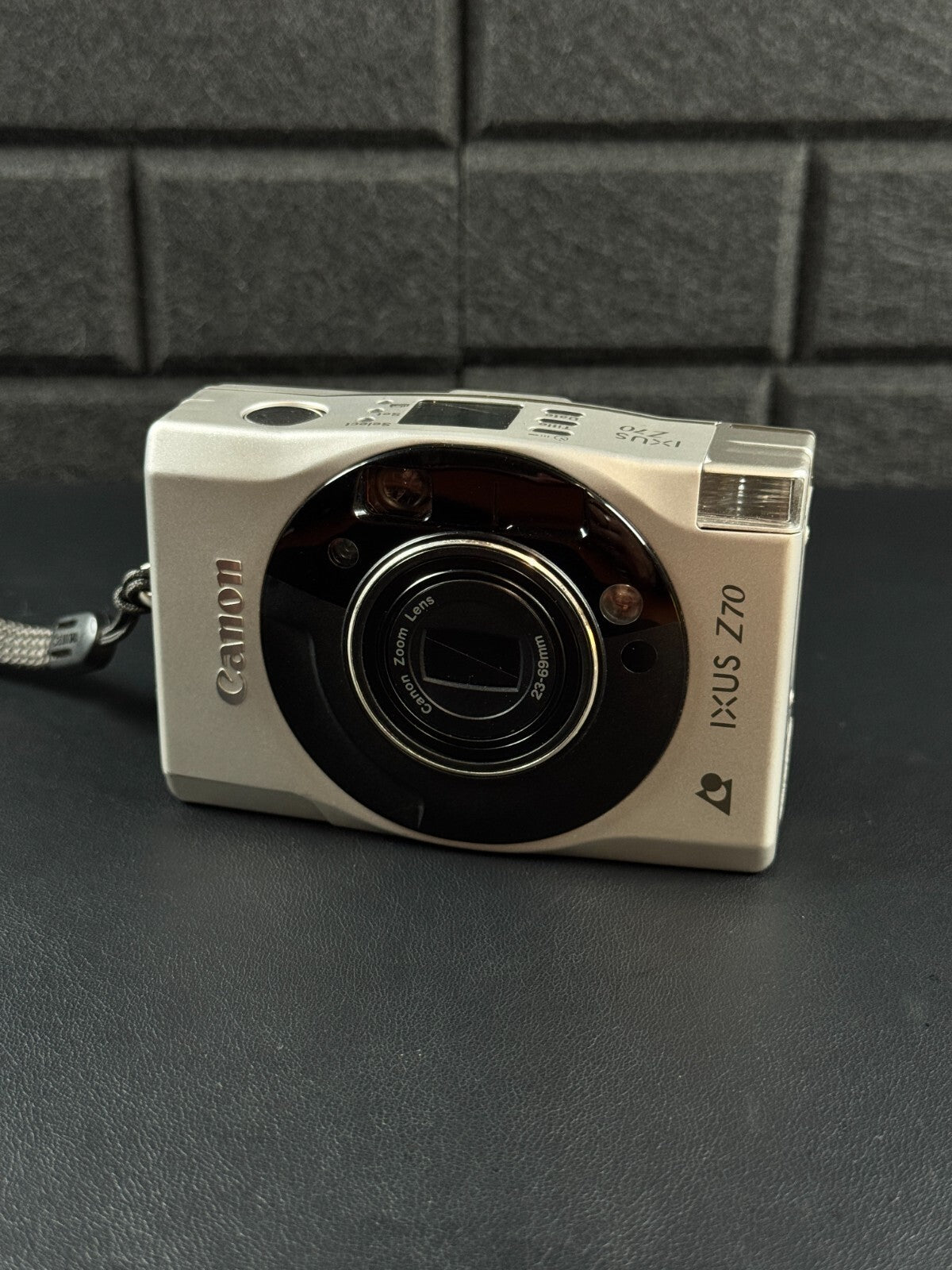 Canon IXUS Z70 Vintage 1990's APS Film Compact Zoom Camera  - Tested & Working
