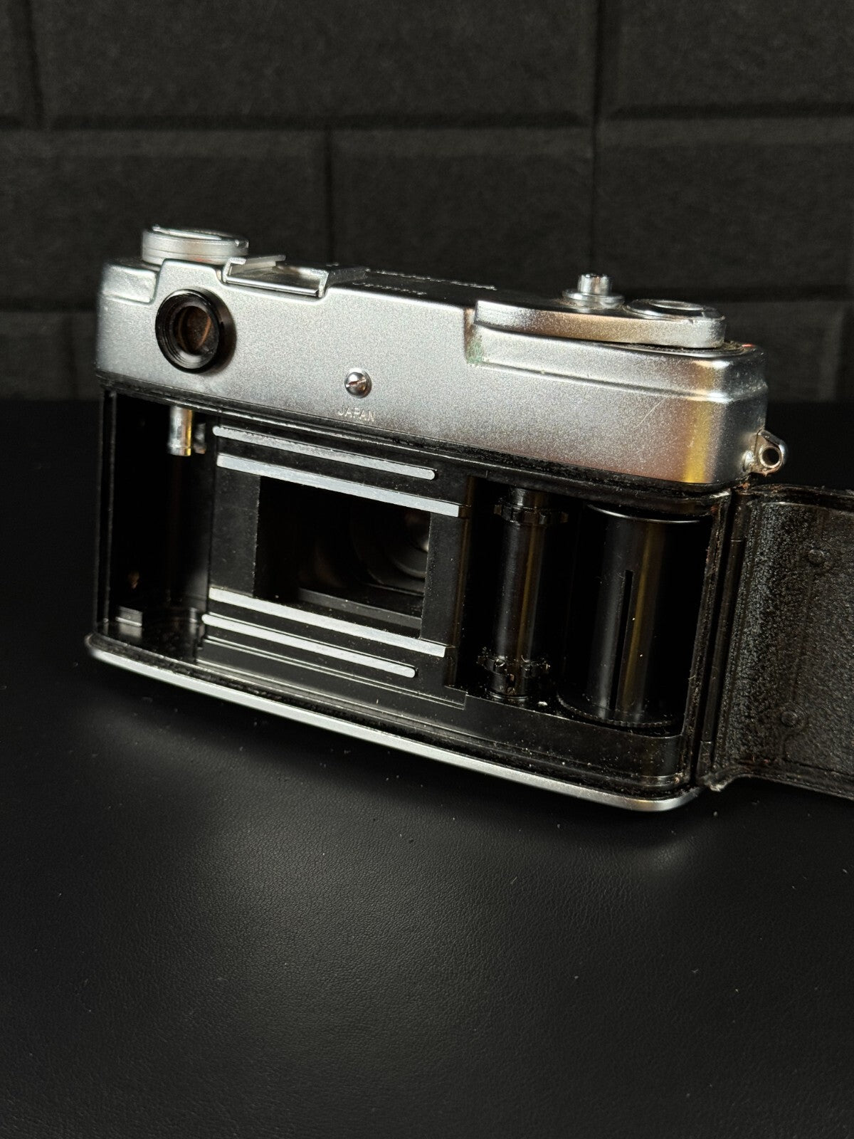 Yashica J Vintage 1960's 35mm Film Rangefinder Camera + Case - Tested & Working