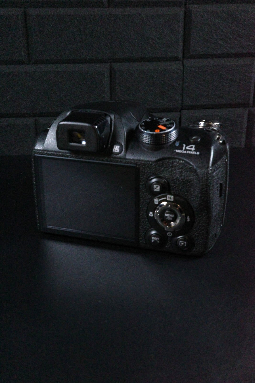 Fujifilm FinePix S4900 14MP Digital Bridge Camera 30x Zoom, Batteries - Working
