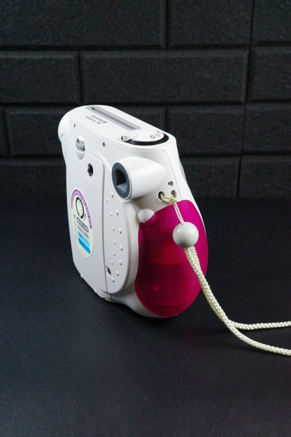 Fujifilm Instax Mini 7S Instant Film Camera Boxed & Working + Film and Batteries