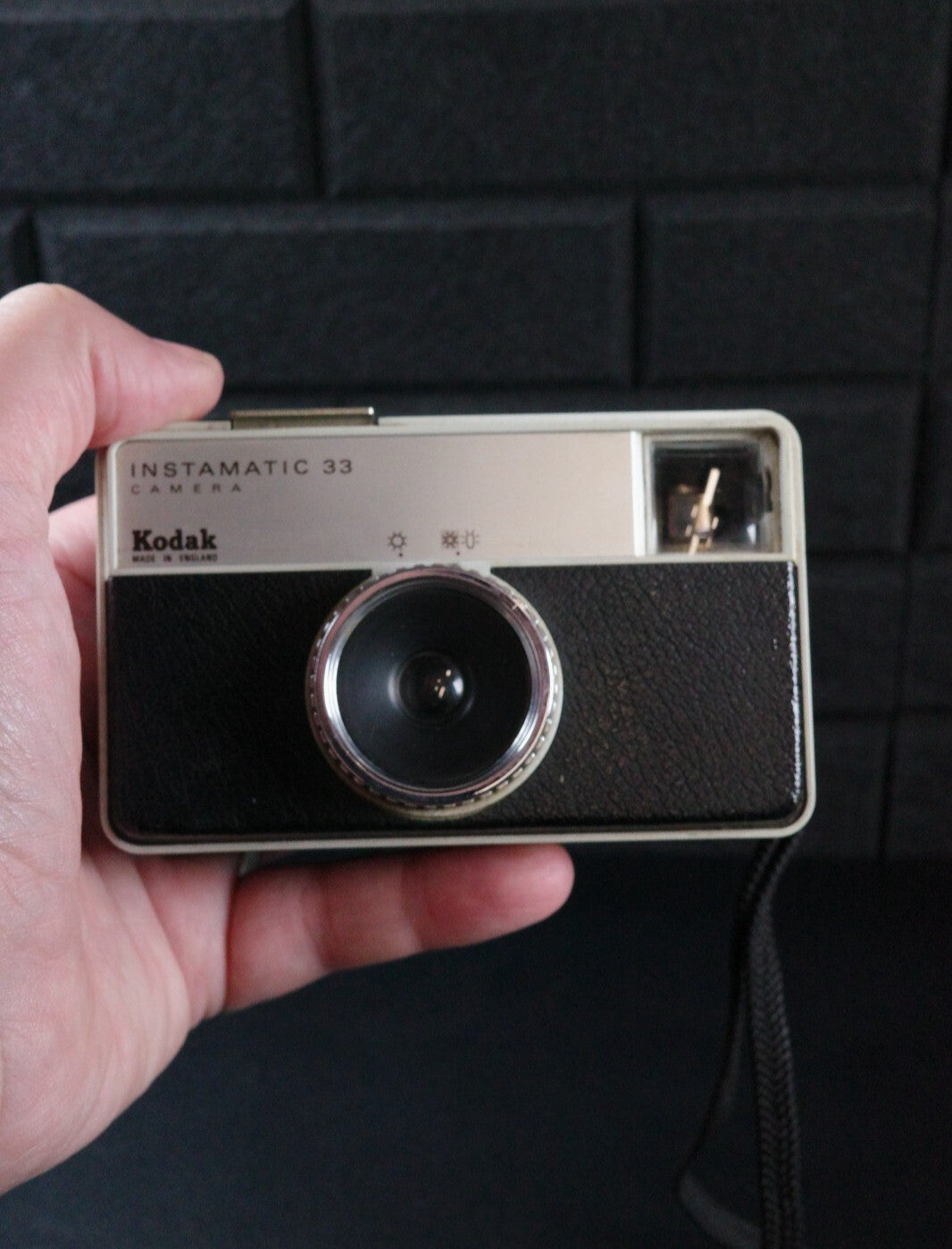 Vintage 1960's Kodak Instamatic 33 Film Camera - Made in England - Working