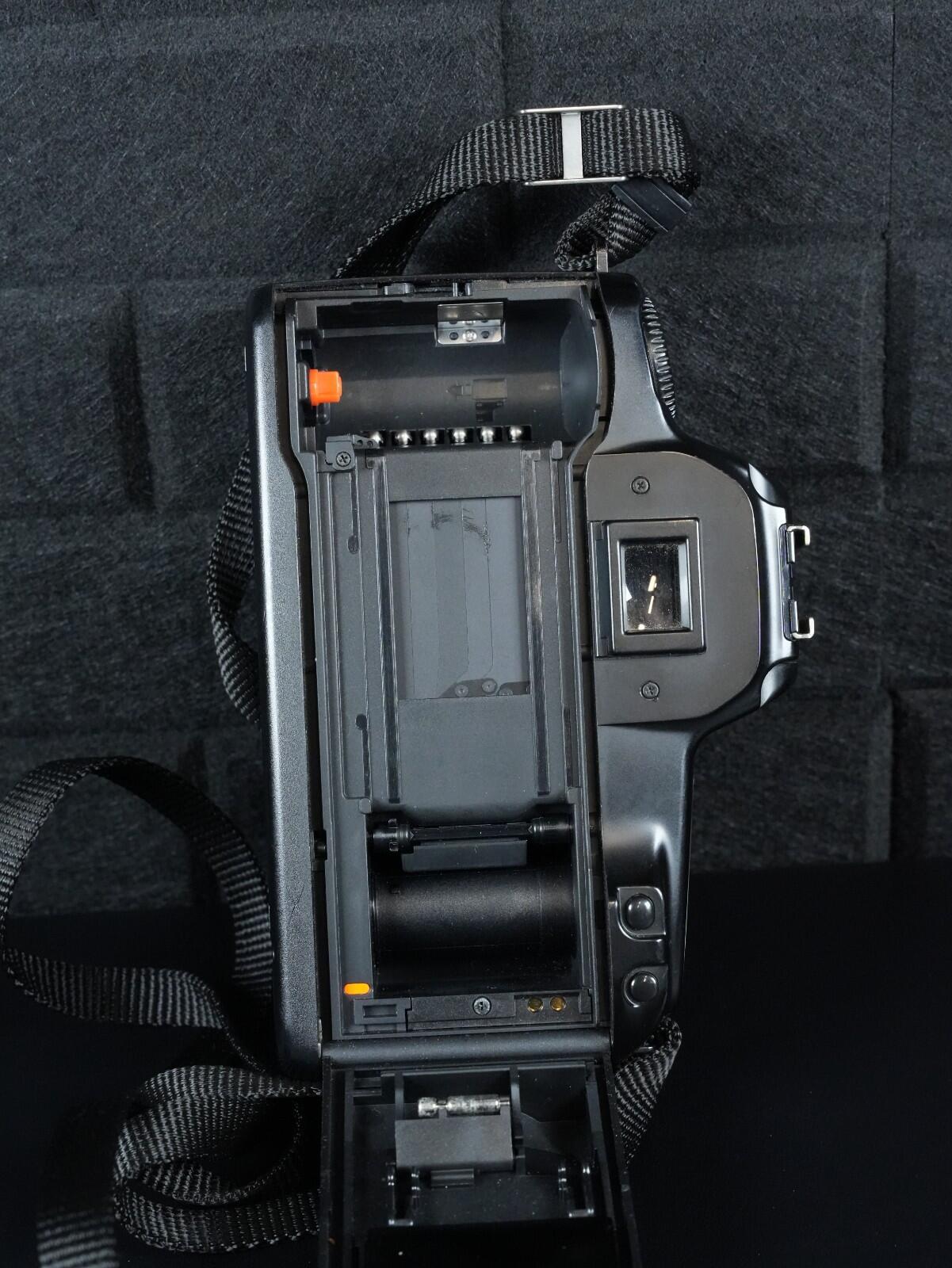 Canon EOS 1000F 35mm SLR Film Camera - Tested & Fully Working - Crack In Display