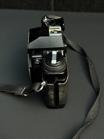 Olympus OM40 35mm Vintage SLR Film Camera Body Only - Spares or Repair (G240)