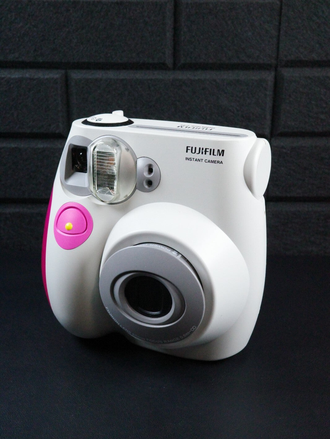 Fujifilm Instax Mini 7S Instant Film Camera Boxed & Working + Film and Batteries