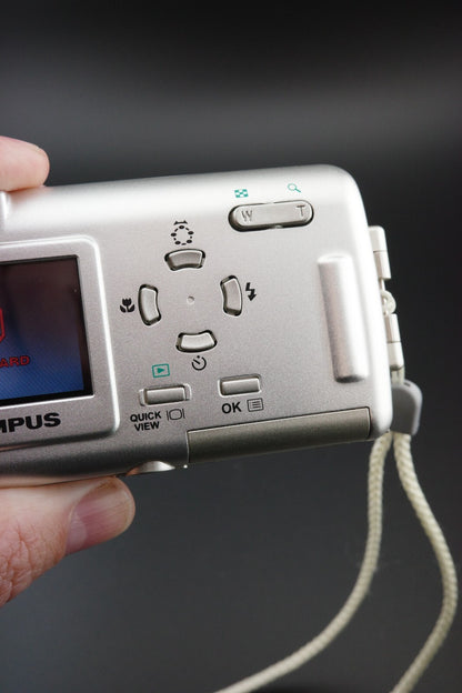 Olympus Mju 300 3.2MP Digital Camera + New Battery / Charger - Tested & Working