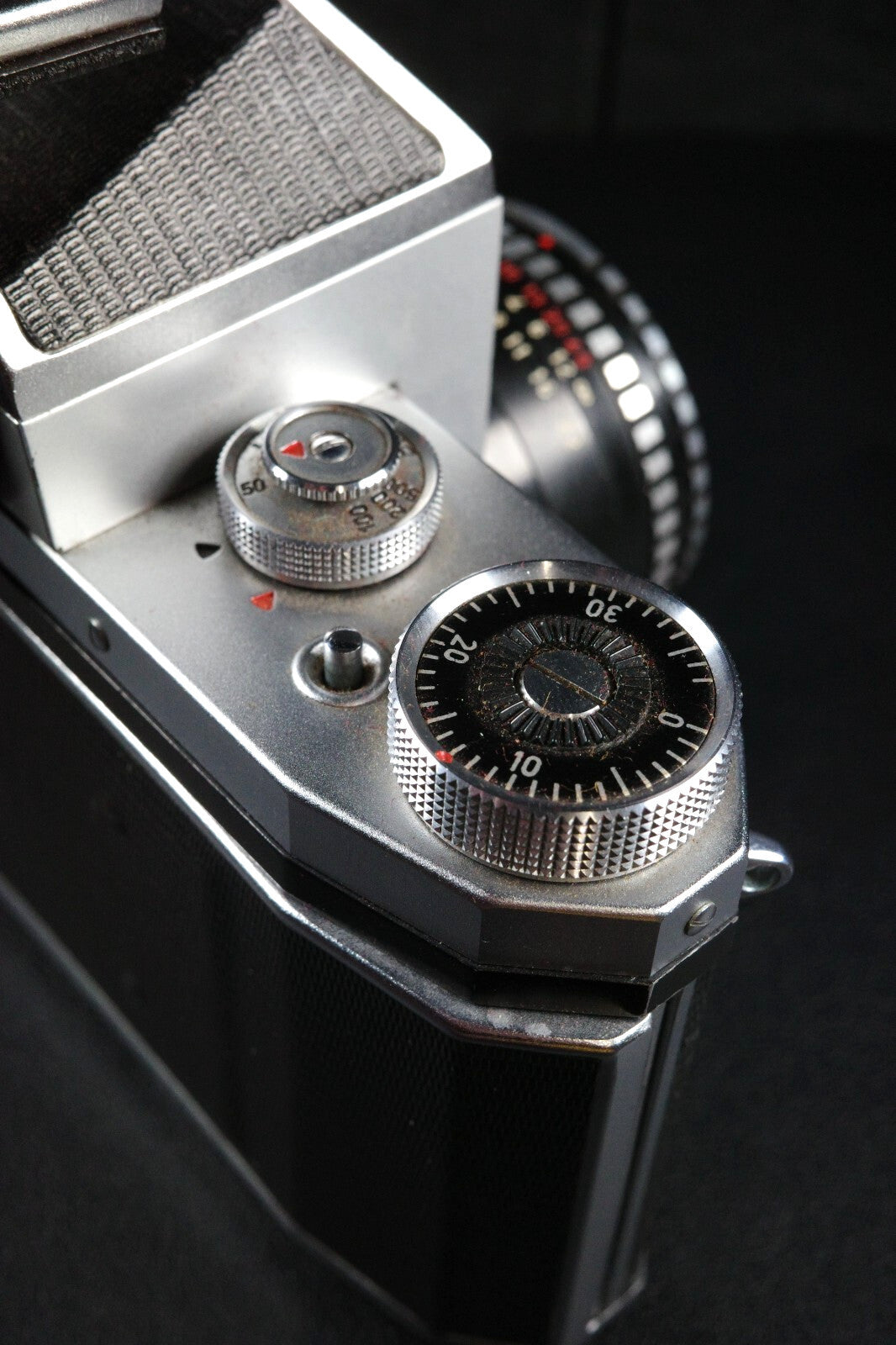 Vintage Praktica IV F 35mm Film Camera & 50mm f/2.8 Lens - Faulty (Read Details)