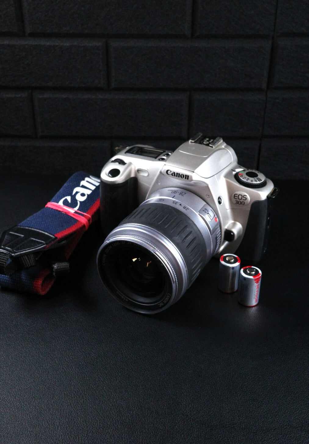 Vintage Canon EOS 300 35mm SLR Film Camera + 28-90mm Zoom Lens Tested & Working
