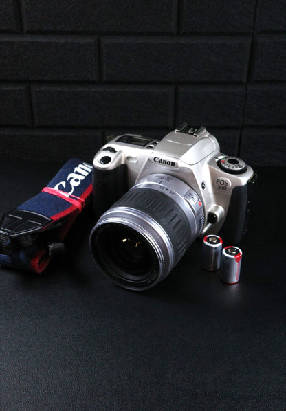 Vintage Canon EOS 300 35mm SLR Film Camera + 28-90mm Zoom Lens Tested & Working