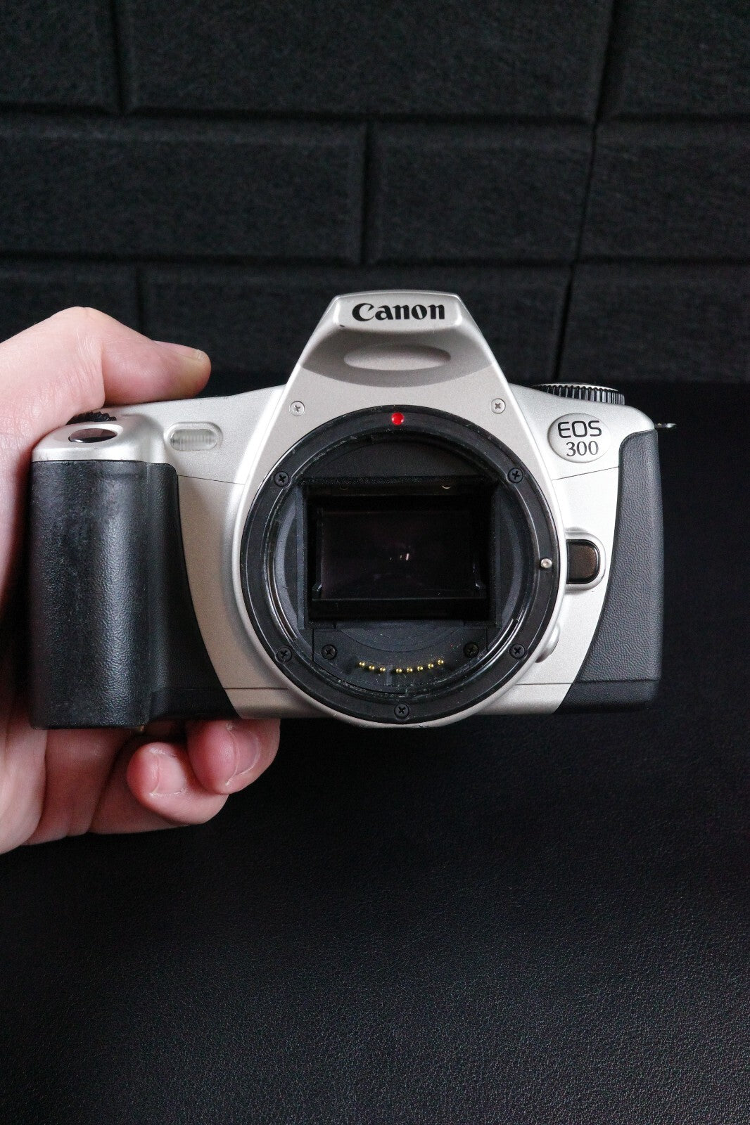Vintage Canon EOS 300 35mm SLR Film Camera + 28-90mm Zoom Lens Tested & Working