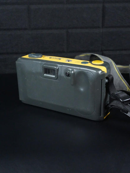 Minolta Weathermatic 35DL 1980'S Underwater 35mm Film Camera Yellow - Working