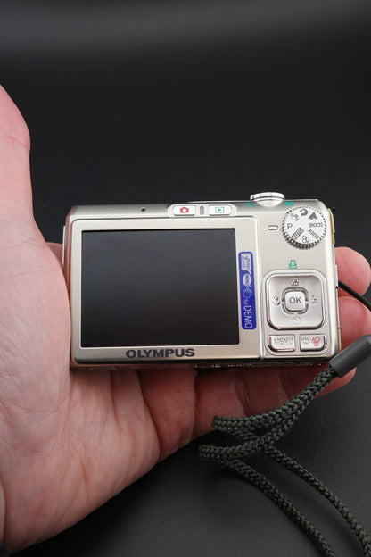 3 Digital Camera Joblot - Olympus & Sony - Faulty - Spares or Repair