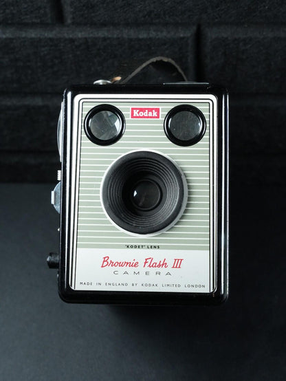 Kodak Brownie Flash III Vintage 1950's 127 Film Box Camera + Case - Working W541