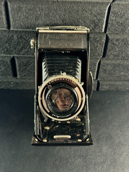 Voigtländer Bessa Vintage 1930's Folding Bellows Camera & Case - Not Working