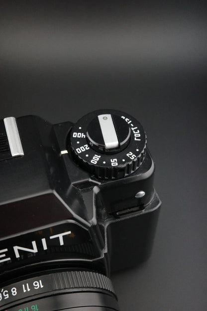 Zenit 122 35mm SLR + MC Zenitar-M2s 50mm f2 - Tested & Working and Near Mint