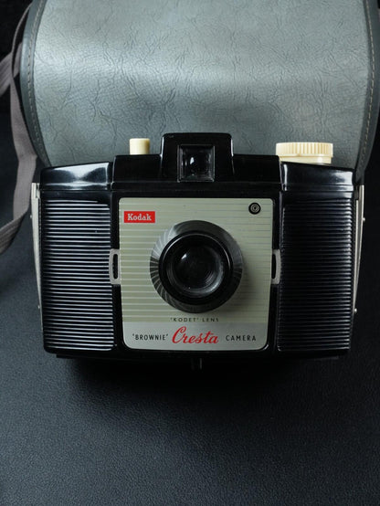 Kodak Brownie Cresta Vintage 1950's 120 Film Camera & Case - Working (Y509)