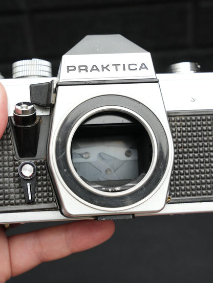 Praktica MTL3 SLR 35mm Vintage 1980's Film Camera Body Only - Faulty Not Working