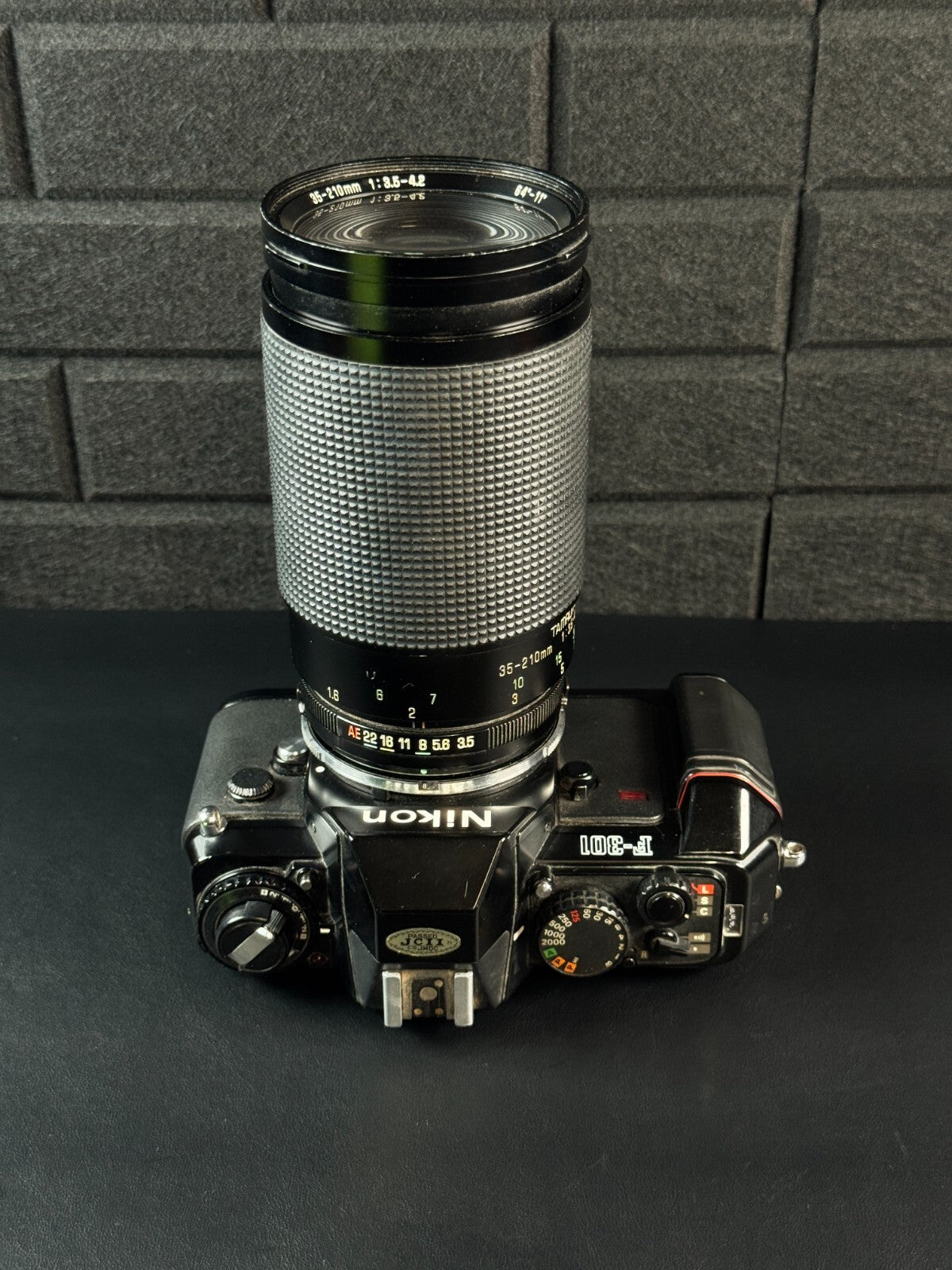 Nikon F-301 35mm Film SLR Camera + Tamron 35-200mm Zoom Lens - Tested & Working