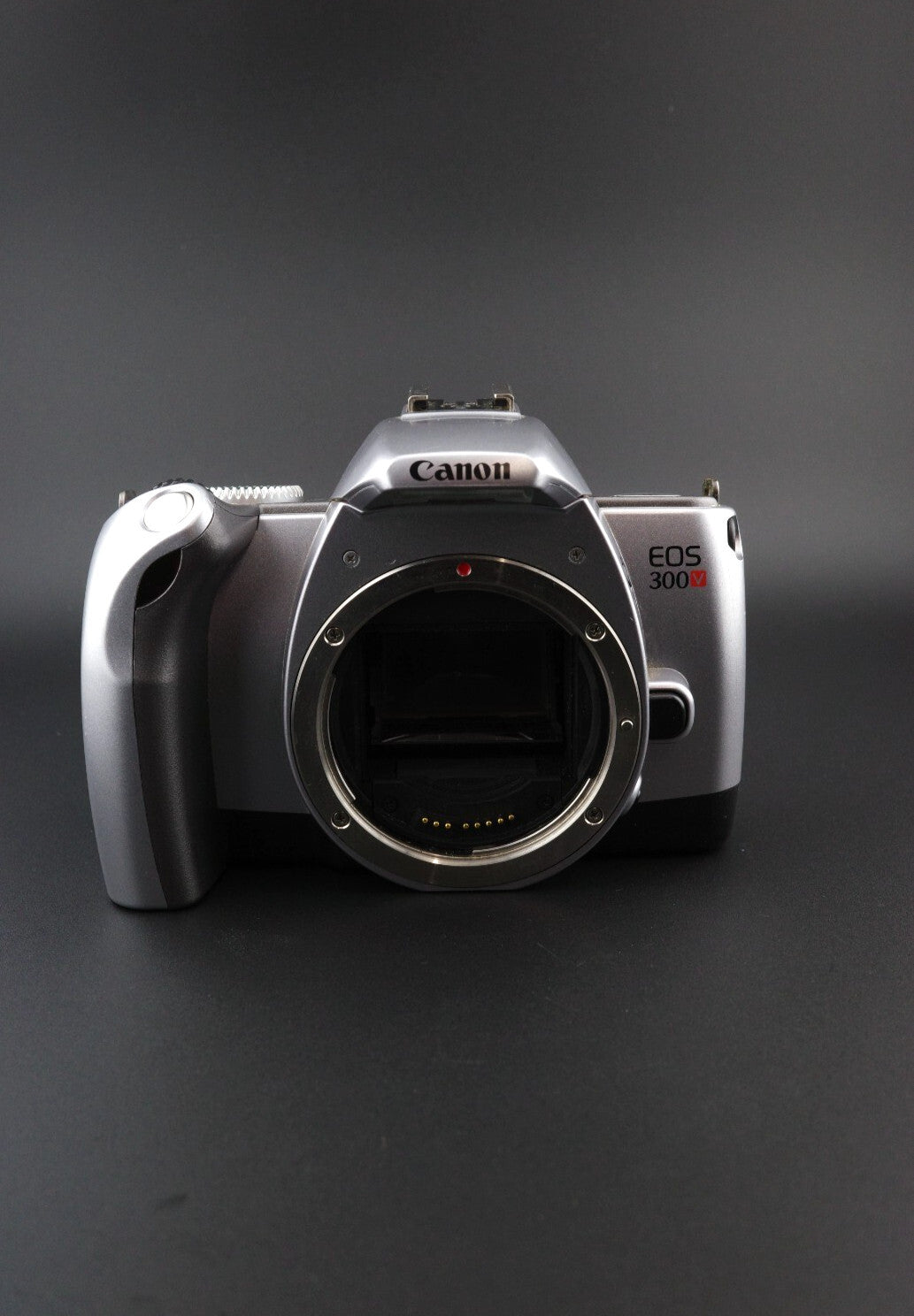Canon EOS 300V Vintage 35mm Film SLR Camera Silver Body Only - Tested & Working