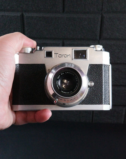 Taron 35 Vintage 1950's Camera + Case - Winds & Fires - Faulty Jammed Focusing Lever