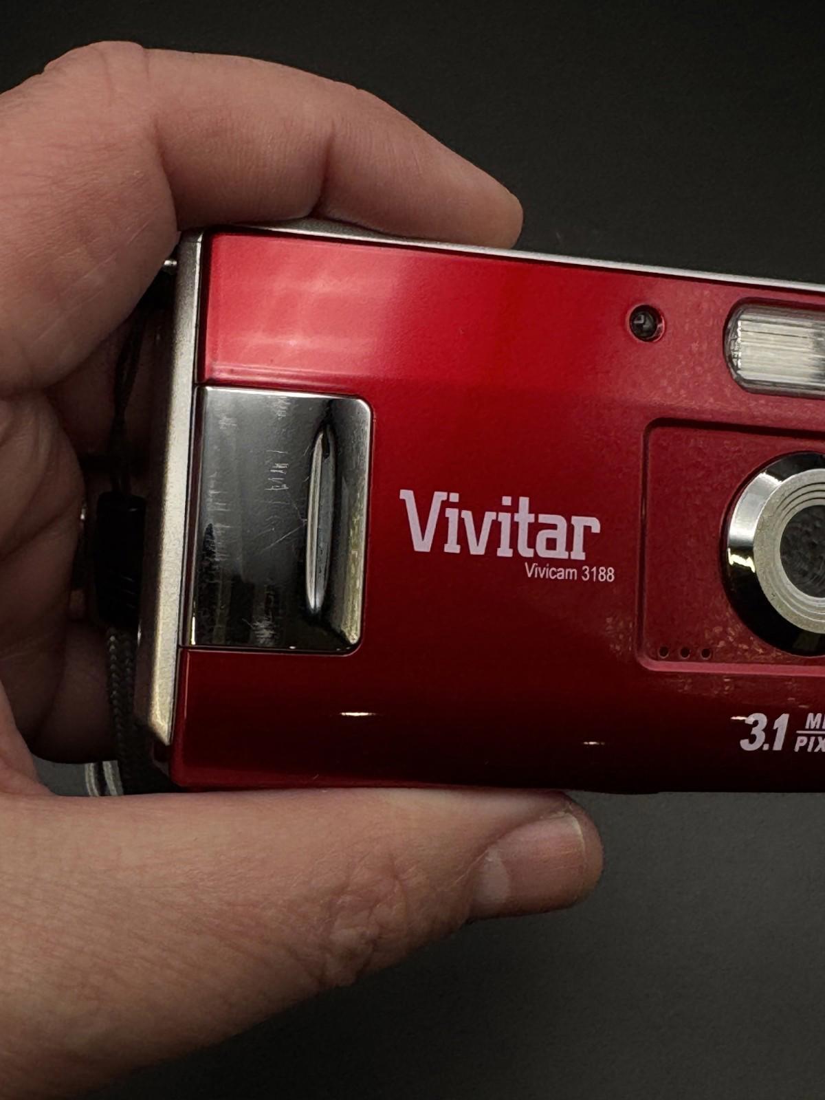Vivitar Vivicam 3188 Red Digital Camera 3.1MP - Box, Case + Batteries - Working