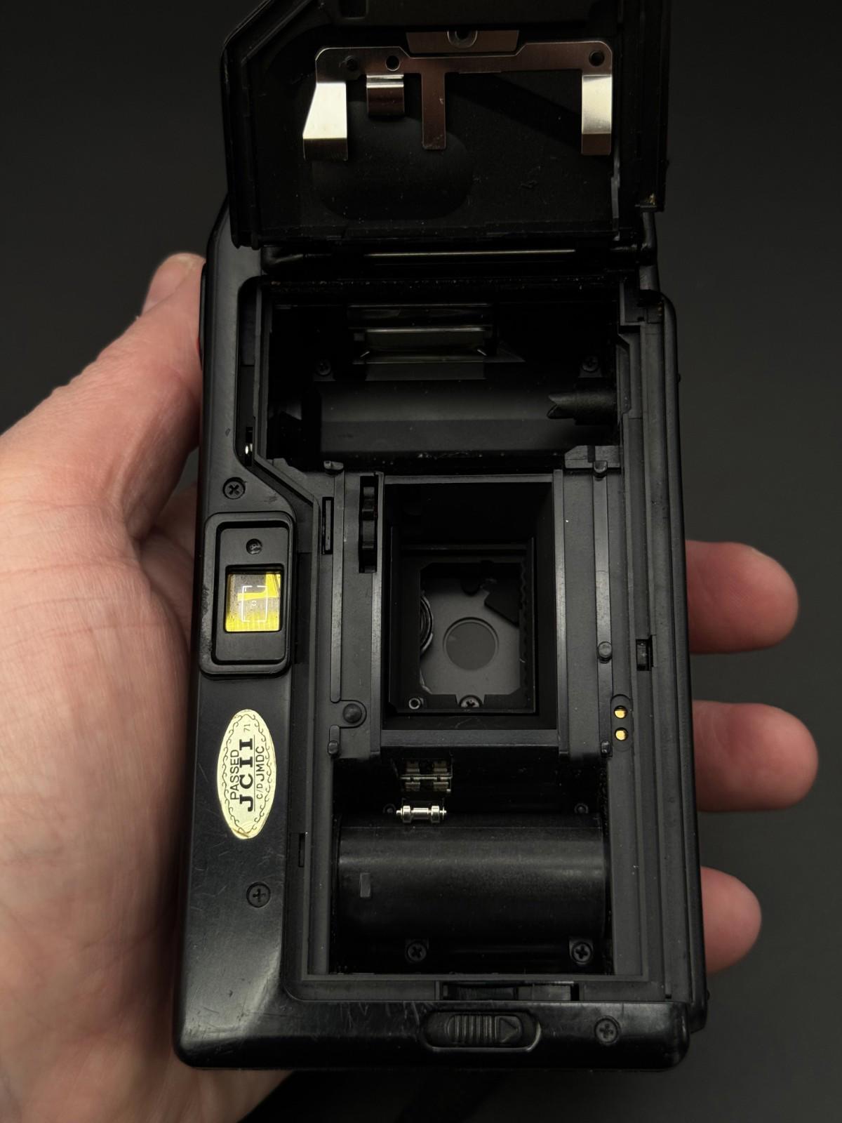 Vintage Minolta Freedom Dual 35mm Film Camera AF Point & Shoot 35mm - Working